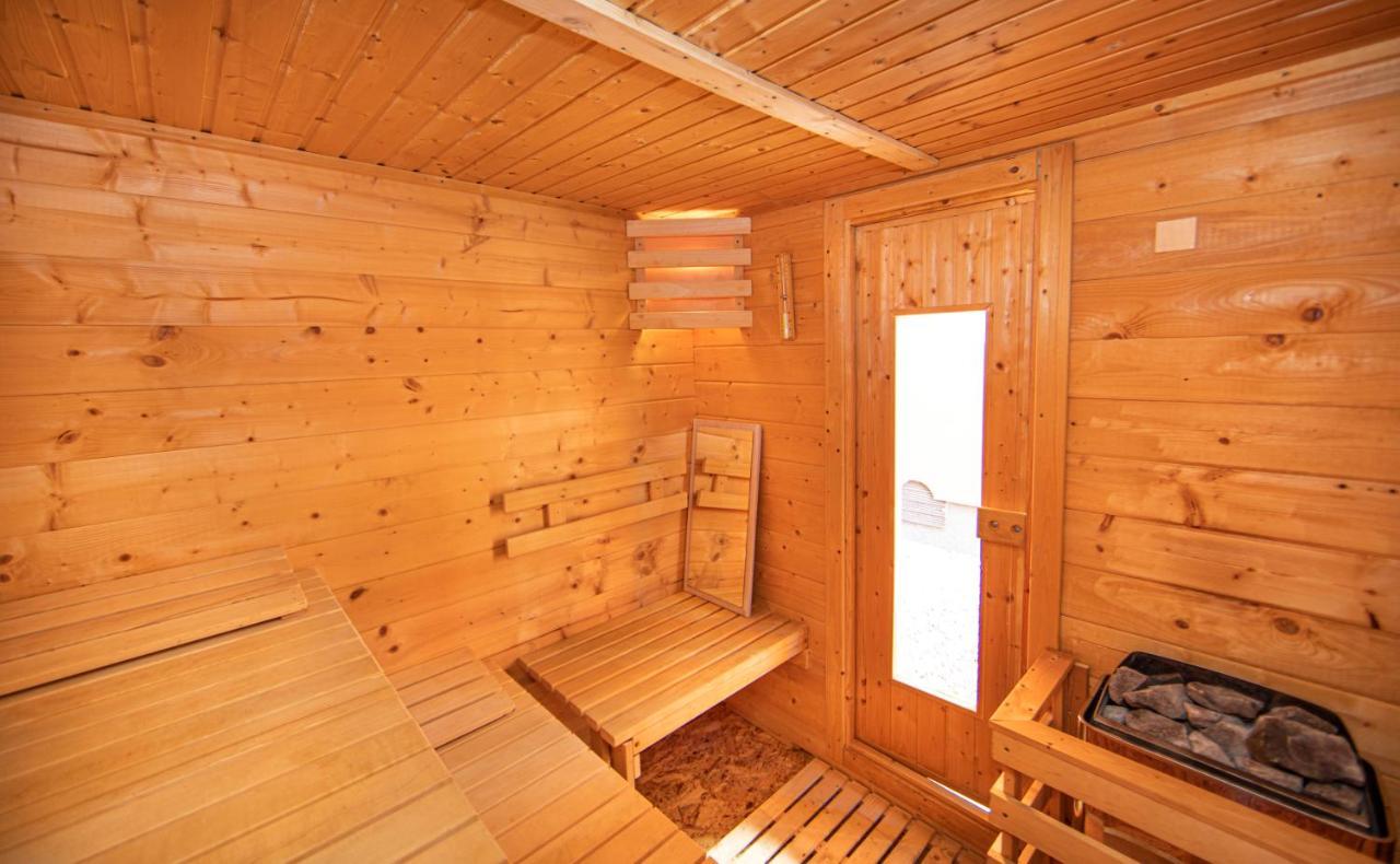 Hotel Natura Vilanija ภายนอก รูปภาพ