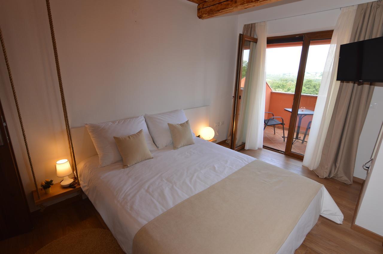 Hotel Natura Vilanija ภายนอก รูปภาพ