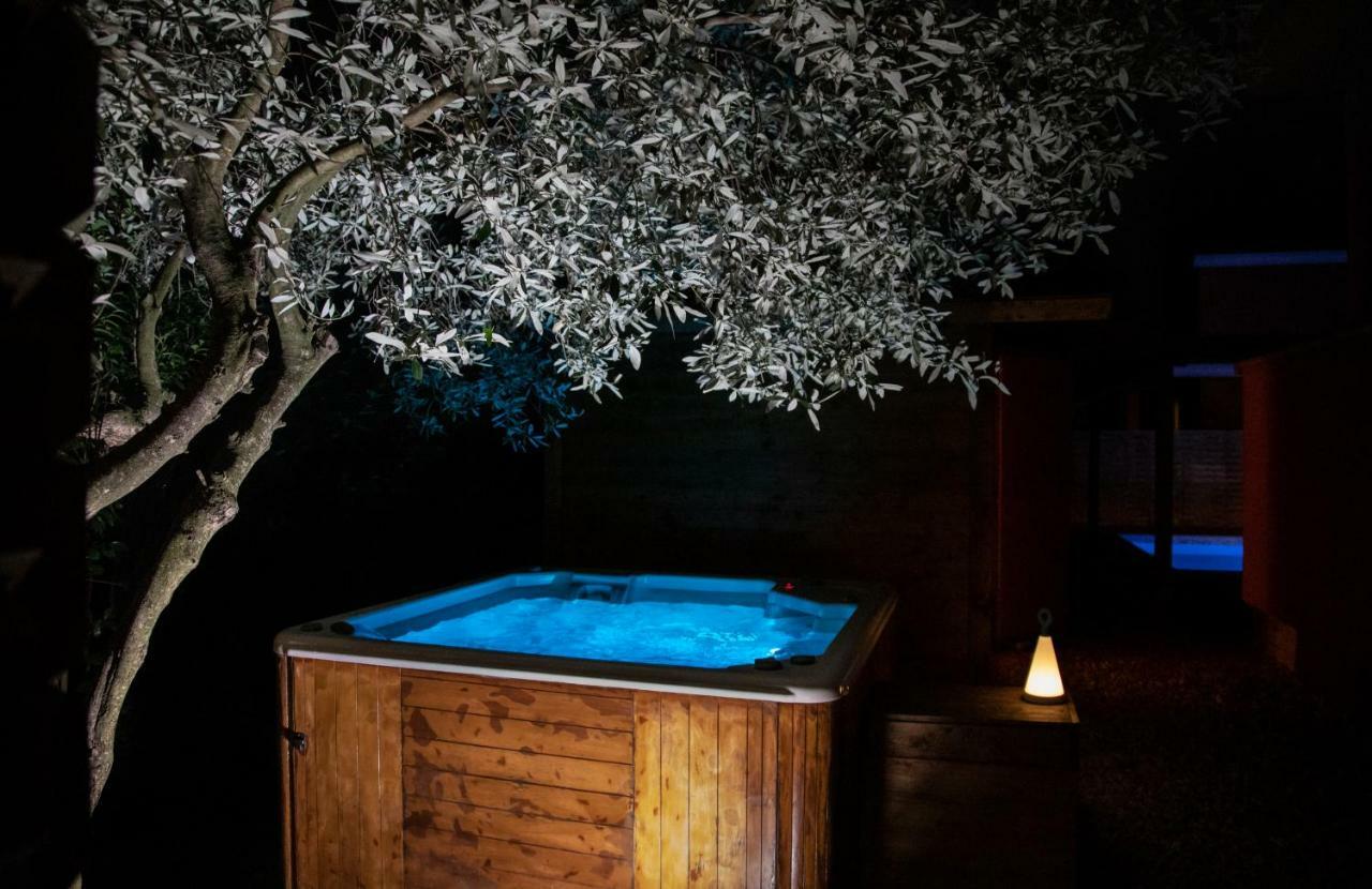 Hotel Natura Vilanija ภายนอก รูปภาพ